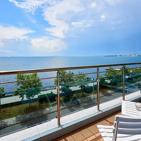 Neptun Hotel 3*