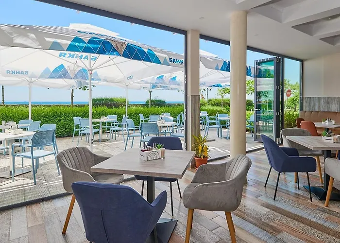 Neptun ホテル ポモリエ